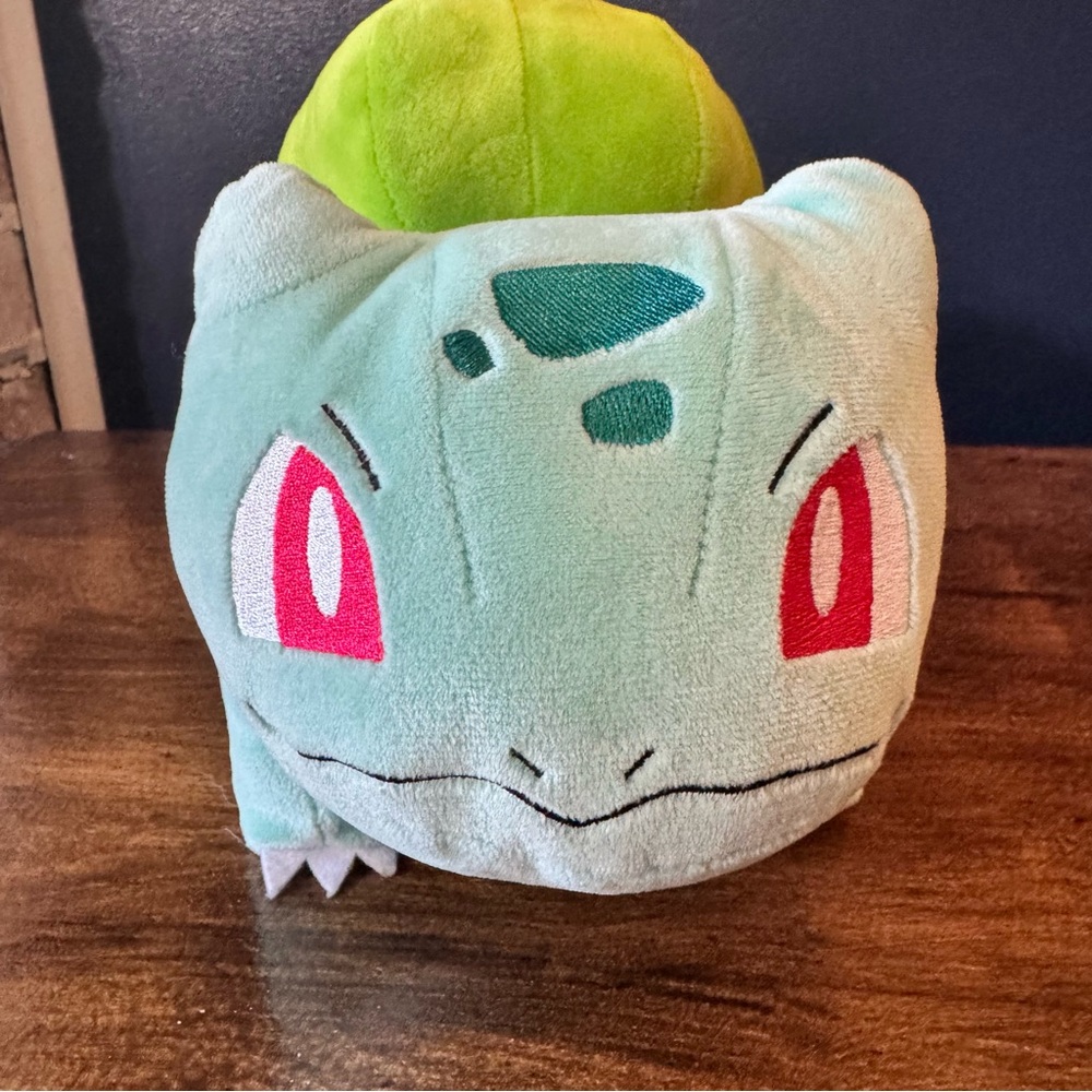 Pokemon Wicked Cool Toys Pokémon Small Plush Bulbasaur